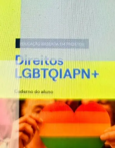 Exemplo de roteiro pedagógico sobre democracia e direitos